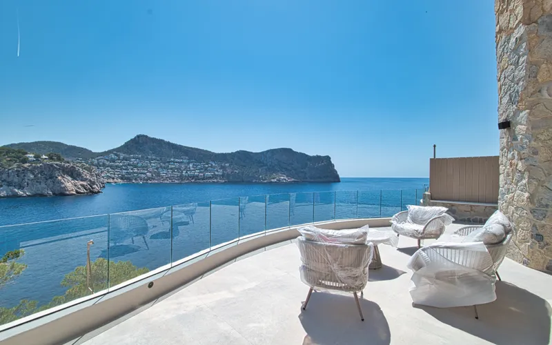 Luxury apartment in 1st sea line in Port Andratx - La Mola — photo 1