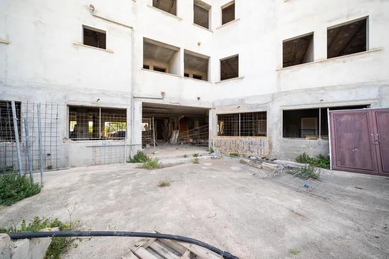 Building under construction in Maria de la Salud — photo 12