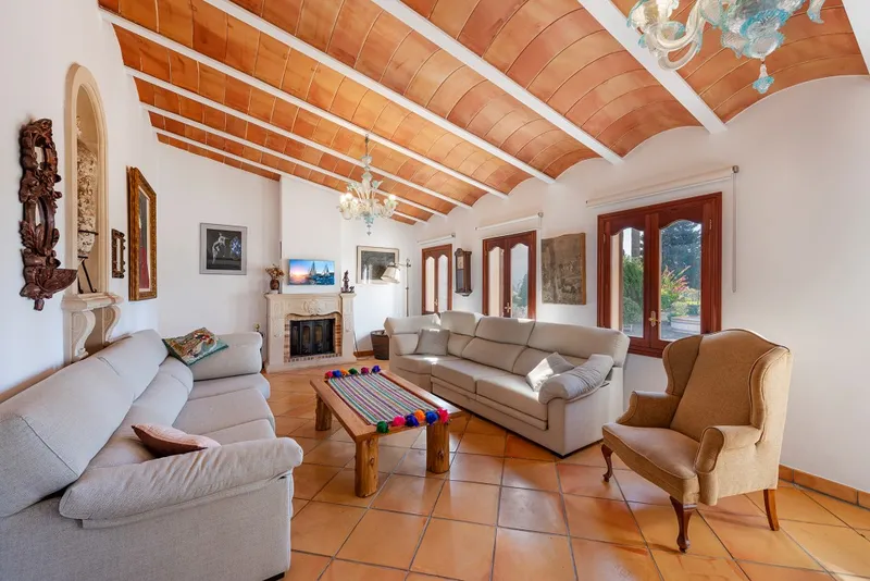 Santanyi quiet location country property for sale with guest house and many special features — photo 10