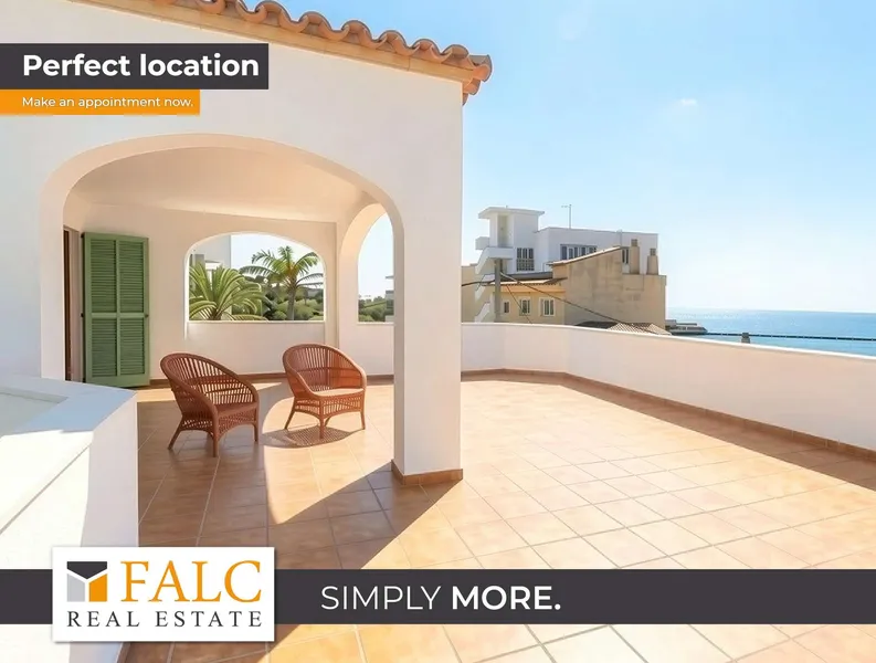 Seaside Living with a View—Exclusive Property in a Top Location — photo 1