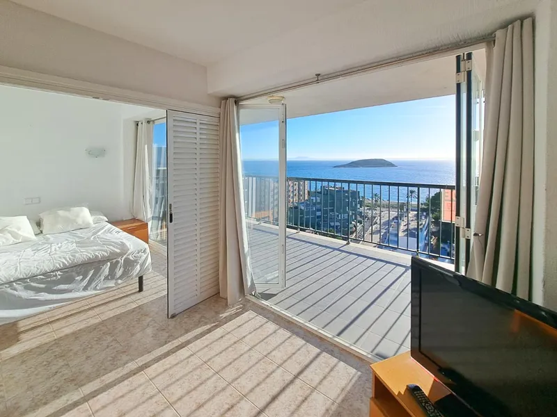 Apartment with sea views to renovate near the beach in Magaluf — photo 10