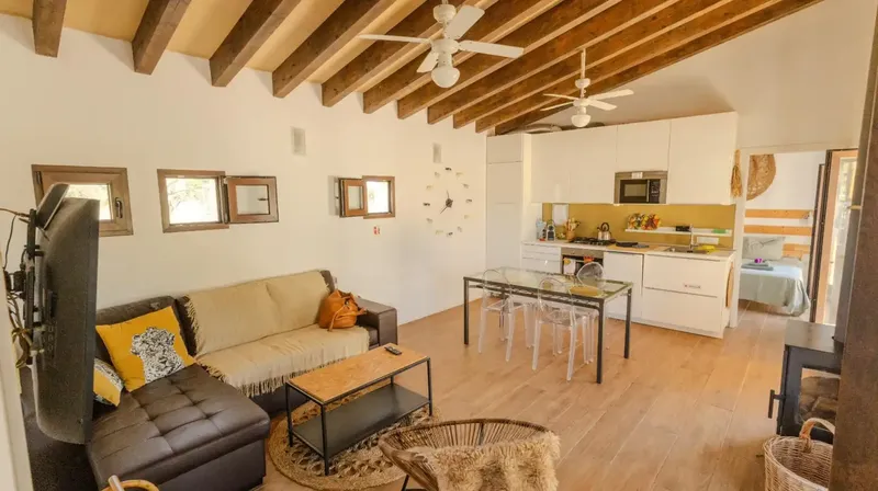 Charming Reformed Rustic Farmhouse with Tourist License and Habitability Certificate in the Serra de Tramuntana — photo 11