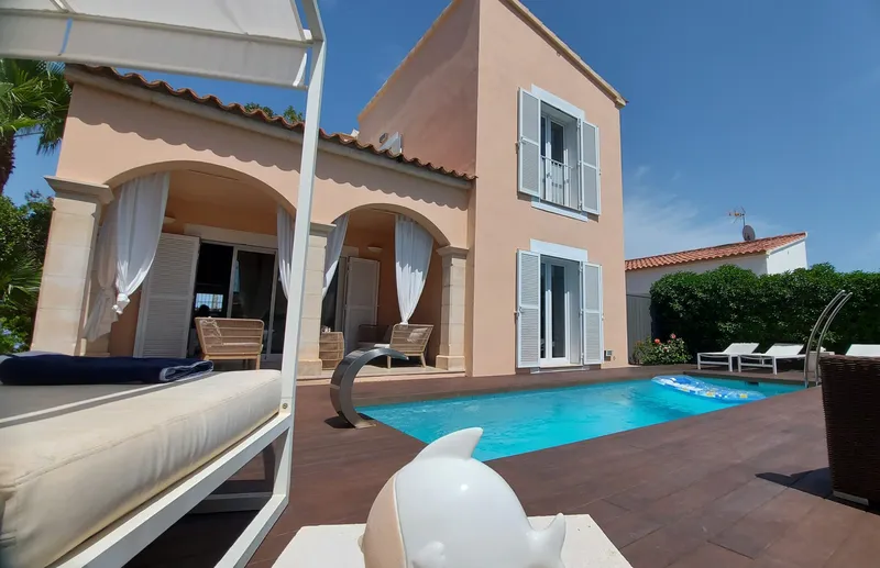 I-2278 Modern 4-bedroom family house in D'alt de Sa Ràpita — photo 1