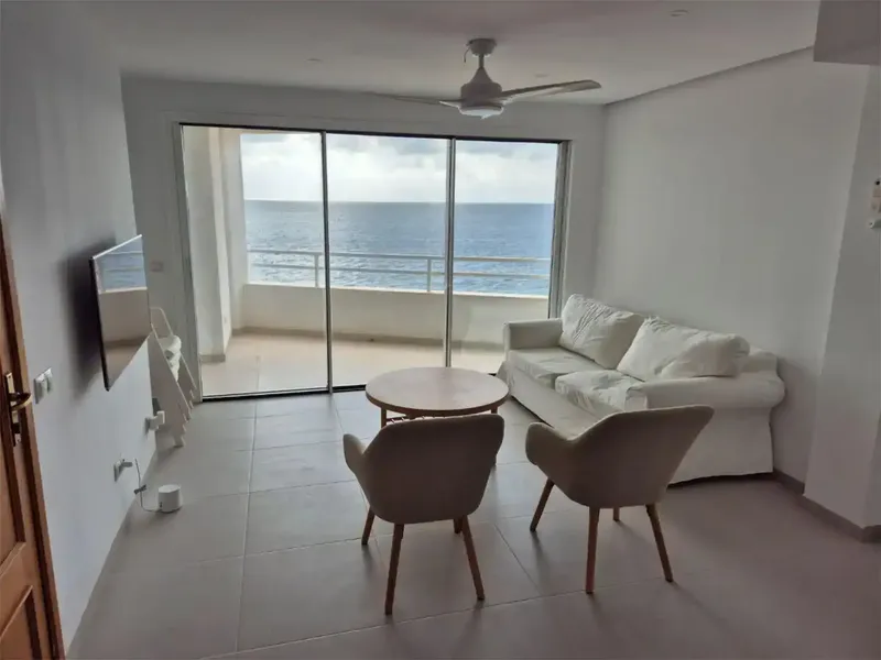 Duplex en primera línea de mar junto al faro de Cala Galiota. Dos terrazas. Precio para los meses de octubre a abril. — photo 3