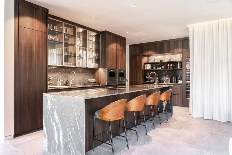 Exceptional designer villa in a quiet residential area near the coast — photo 10