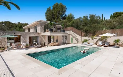 4 Bedrooms in Calvia — photo 1