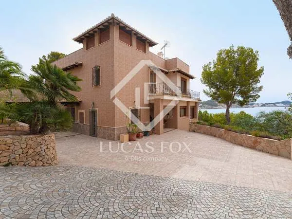 898m² house / villa for sale in Costa de la Calma — photo 6