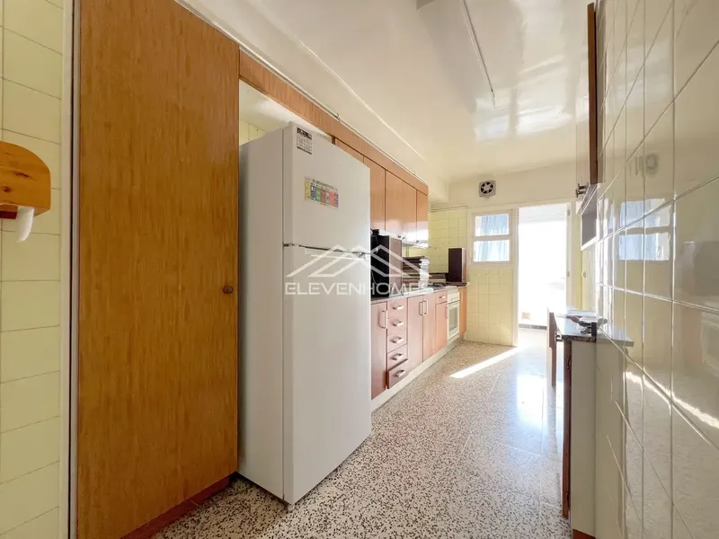 Located in the coveted area of Bonaire, this spacious fifth-floor apartment in a well-maintained building with elevator offers an opportunity — photo 8
