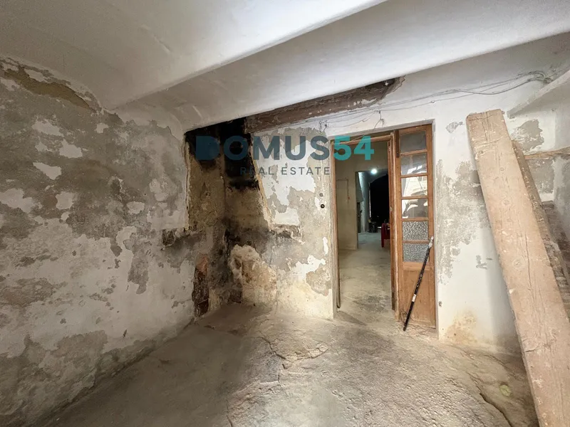 House in need of renovation in Sa Pobla — photo 12