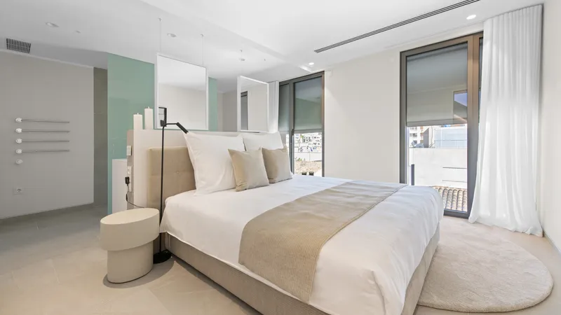 Spectacular duplex penthouse on the Paseo Maritimo with fantastic sea views — photo 3