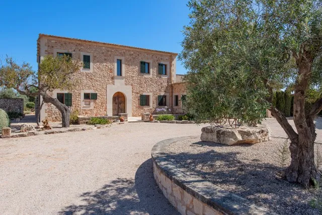 Impressive sea view finca for sale in a peaceful area of Felanitx, southeast Mallorca — photo 2