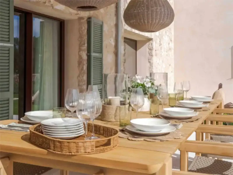 Discover this spectacular luxury villa located in a privileged setting near Santanyí. It sits on a 14,800 m² plot. This property perfectly c — photo 5