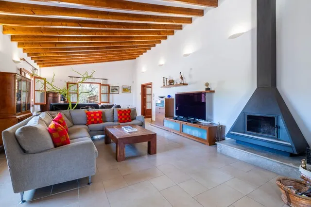 Charming stone built finca for sale near Sineu, Central Mallorca — photo 6