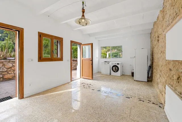 Investment Finca with Pool for Sale in S'Arracó, Southwest Mallorca — photo 5