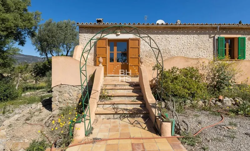 Rustic Finca for sale in Alaró — photo 4