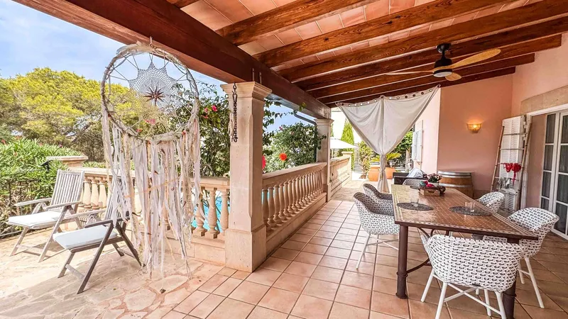 Exclusive feel-good house with pool, in a prime location close to town and beach — photo 10