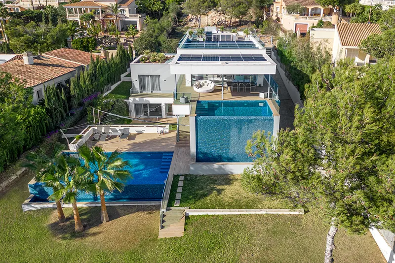 Villa in Santa Ponsa - Luxury property in a sought-after location with two pools — photo 1