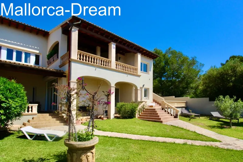 Porto Cristo Novo, Cala Anguila: Sea view villa with 1000 m2 garden, 7 bedrooms, 4 bathrooms, 2 open kitchens, distributed in 2 separate flats + gas central heating + air conditioning — photo 12