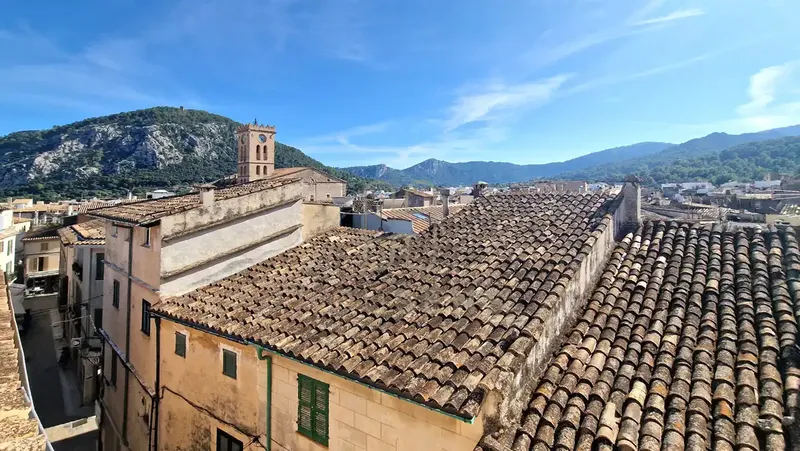 Townhouse in the Center of Pollensa for Full Renovation — photo 3
