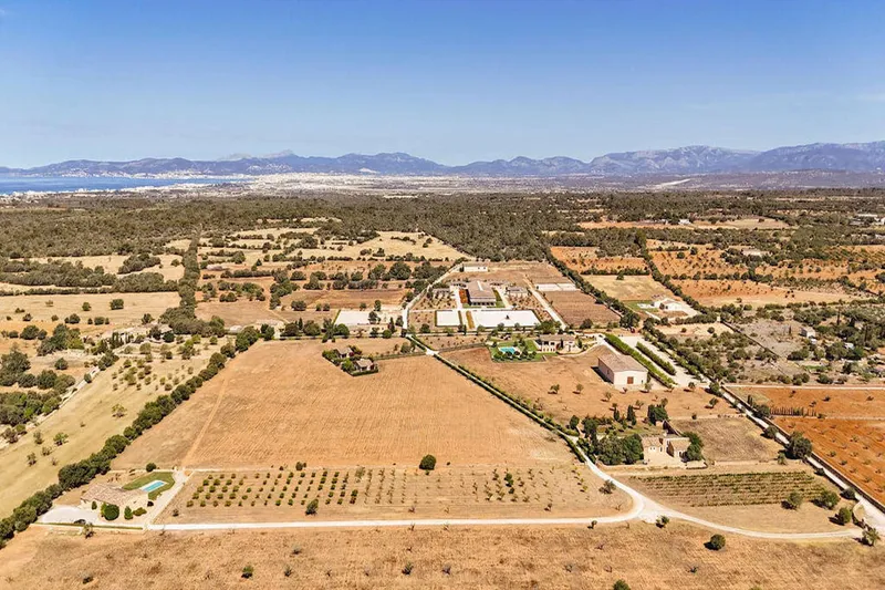 Representative estate as a private residence with fantastic panoramic views — photo 2