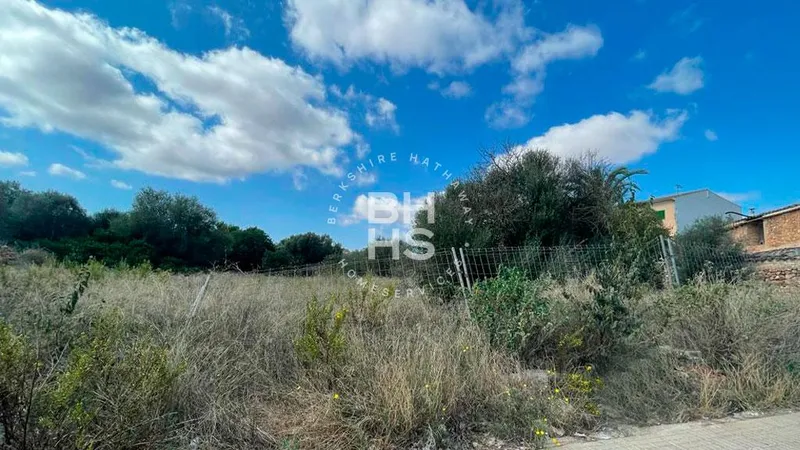 Multi-family plot for sale in Campos — photo 2
