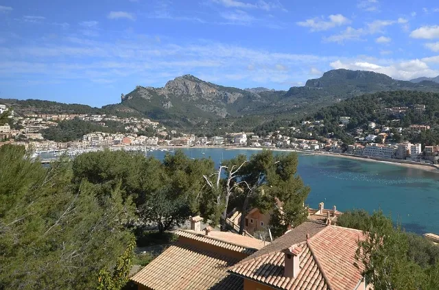 Semi-attached house with terrace overlooking the Repic beach in Port de Sóller for long term rental — photo 2