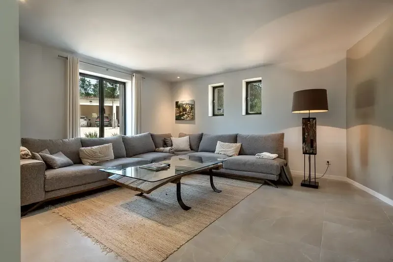 This spectacular newly built rustic estate is located on a large plot of 31,382 m² in the charming surroundings of Ruberts — photo 11