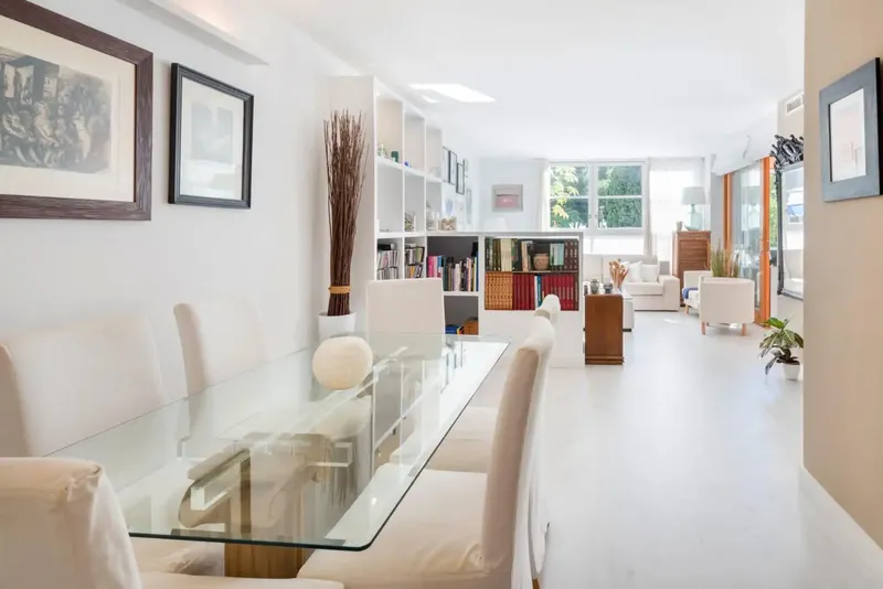 Spacious and bright 140 m² apartment with 4 bedrooms and 2 bathrooms, located in one of the most residential areas of San Agustín — photo 4