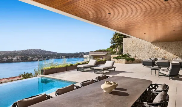 Modern design villa with incredible sea views in Santa Ponsa — photo 3