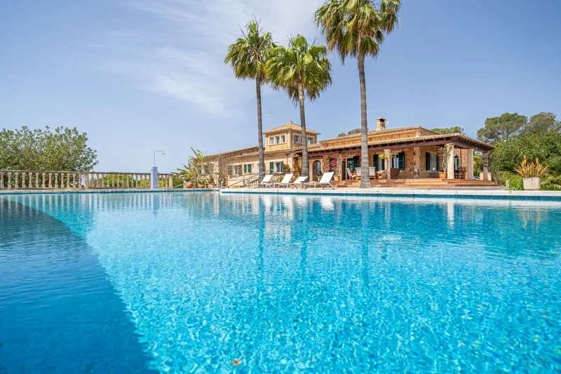Spectacular villa in Cas Concos in a very quiet environment — photo 2