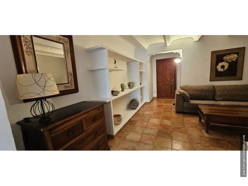 Rental of semi-detached house on calle d'Isabel Montaner — photo 3