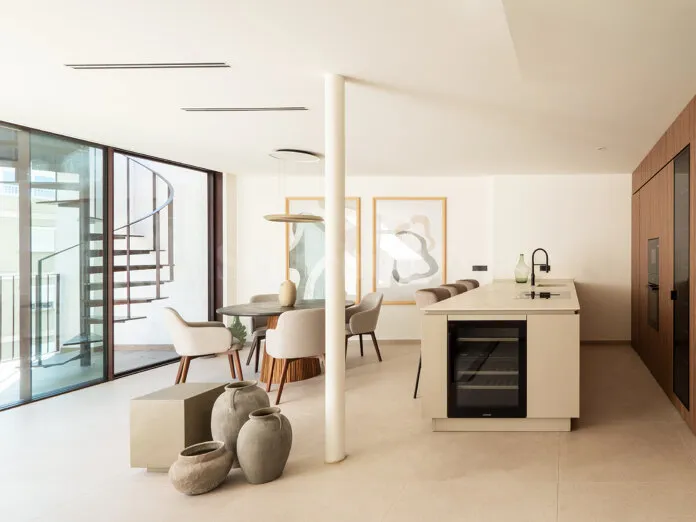 Luxury city-penthouse — photo 1