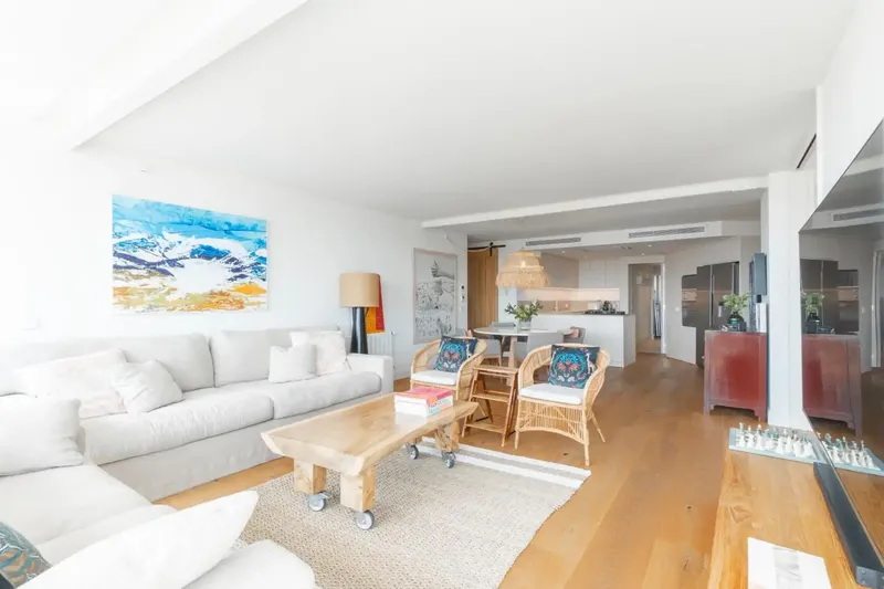 Exclusive designer flat with terrace and panoramic views of the Serra de Tramuntana, Galatzó, Son Vida and Bellver Castle — photo 2
