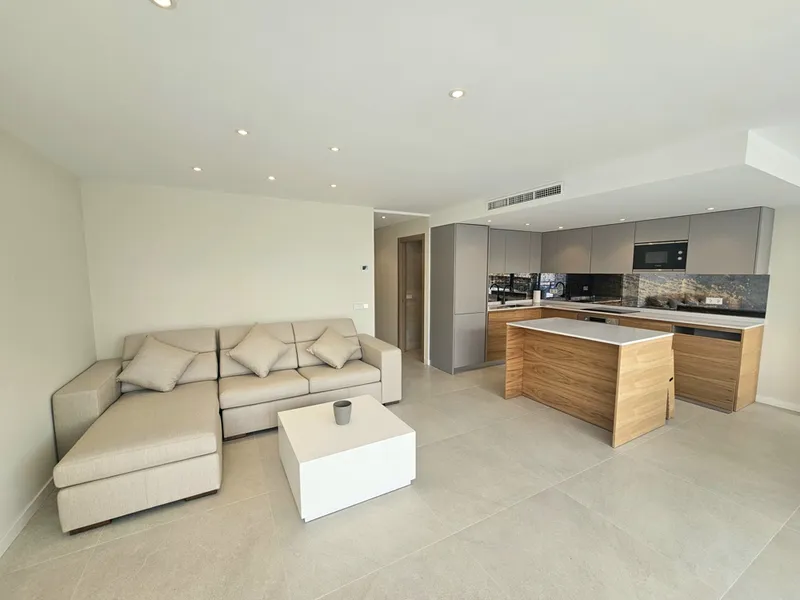 Top renovated first floor apartment right on the harbor of Puerto Portals — photo 2