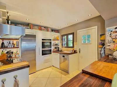 Canyamel: Only 2 Minutes to the Sea: Elegant Estate with 4 Bedrooms, Pool and Sea View — photo 11