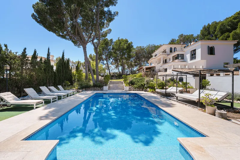 Mediterranean elegance with panoramic sea views in Cas Català — photo 2