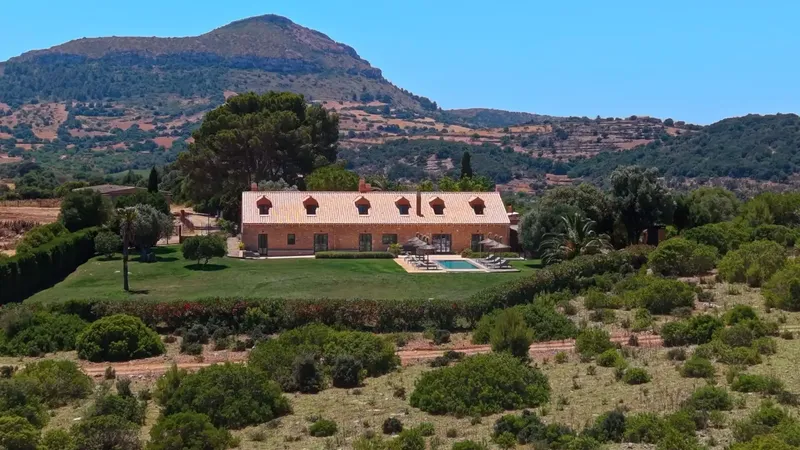 A magical sanctuary situated in an elevated and privileged location with views of the entire Alcúdia Bay. — photo 3
