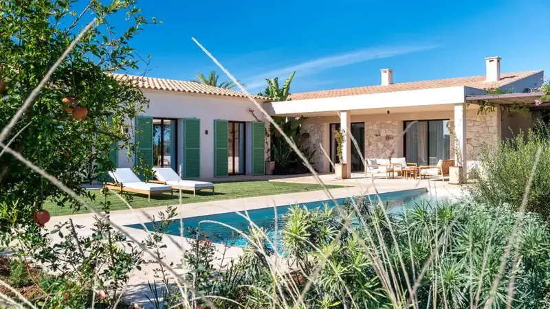 Beautiful rustic finca for sale in Sa Rapita-Campos, just 1.5 km from the spectacular Es Trenc beach. — photo 4