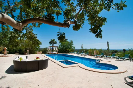 Santanyí, Exclusive finca with sea view available for temporary rental in Santanyí — photo 1