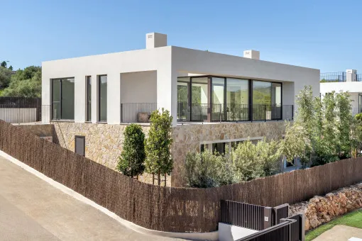 Cales de Mallorca, exclusive new build villa representative of luxury, tranquillity and Mediterranean quality of life near Cala Domingo. Ready for occupancy fall 2026 — photo 3