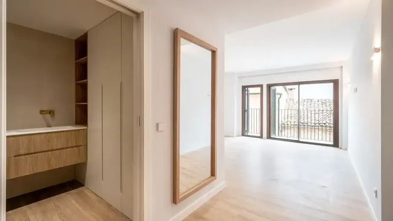 This apartment is part of a newly built residential complex spread over four floors on the seafront of Port de Sóller — photo 6