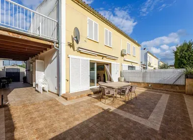 Semi-detached chalet in Son Ramonell – Space, light and... — photo 1