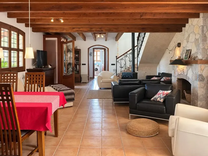 Available for seasonal rental from 1 November to 30 April. — photo 9