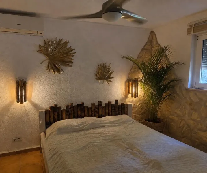 Cala Romàntica: Townhouse with separate guest apartment — photo 8