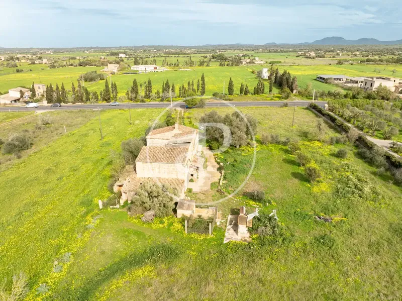 Casa rústica con jardín en venta en Son Rango — photo 1