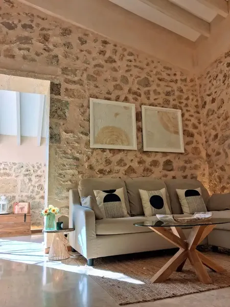 Located in the picturesque and charming village of Vilafranca de Bonany, this rustic house invites you to enjoy a home with authentic — photo 10