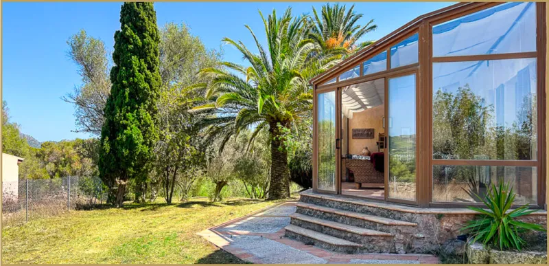 Moderne Neubauvilla mit 5 Schlafzimmern, Indoor- & Outdoor-Pool — photo 9