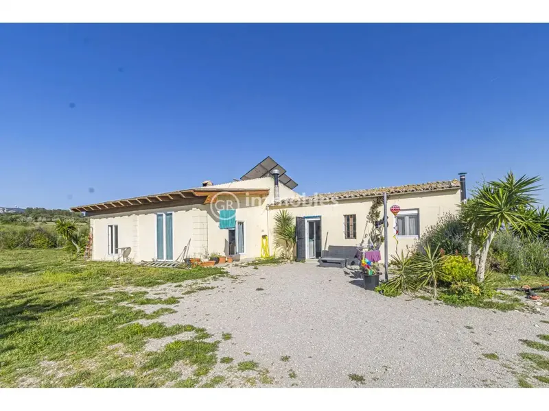 Finca in Montuiri, located in the Son Massanet area, between Montuiri and Porreres, standing out for its open views and its privileged location — photo 3