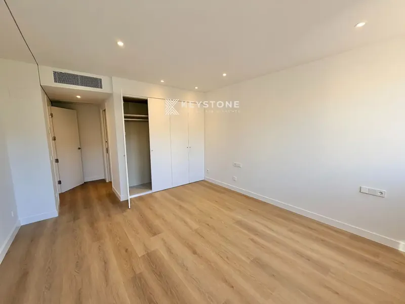 Discover this exclusive new-build apartment in the prestigious S’Escorxador area — photo 12