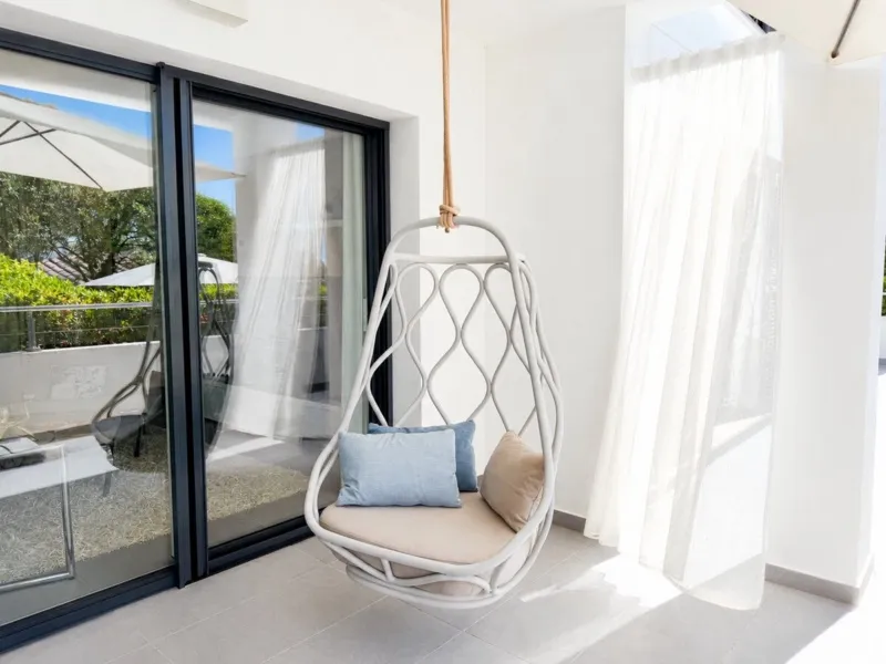 Prime Location in Port Andratx – Stylish Apartment with Garden, Chill-out Area, and Stunning Sea Views - Port d'Andratx - 2 Bedrooms, 100 m² — photo 10